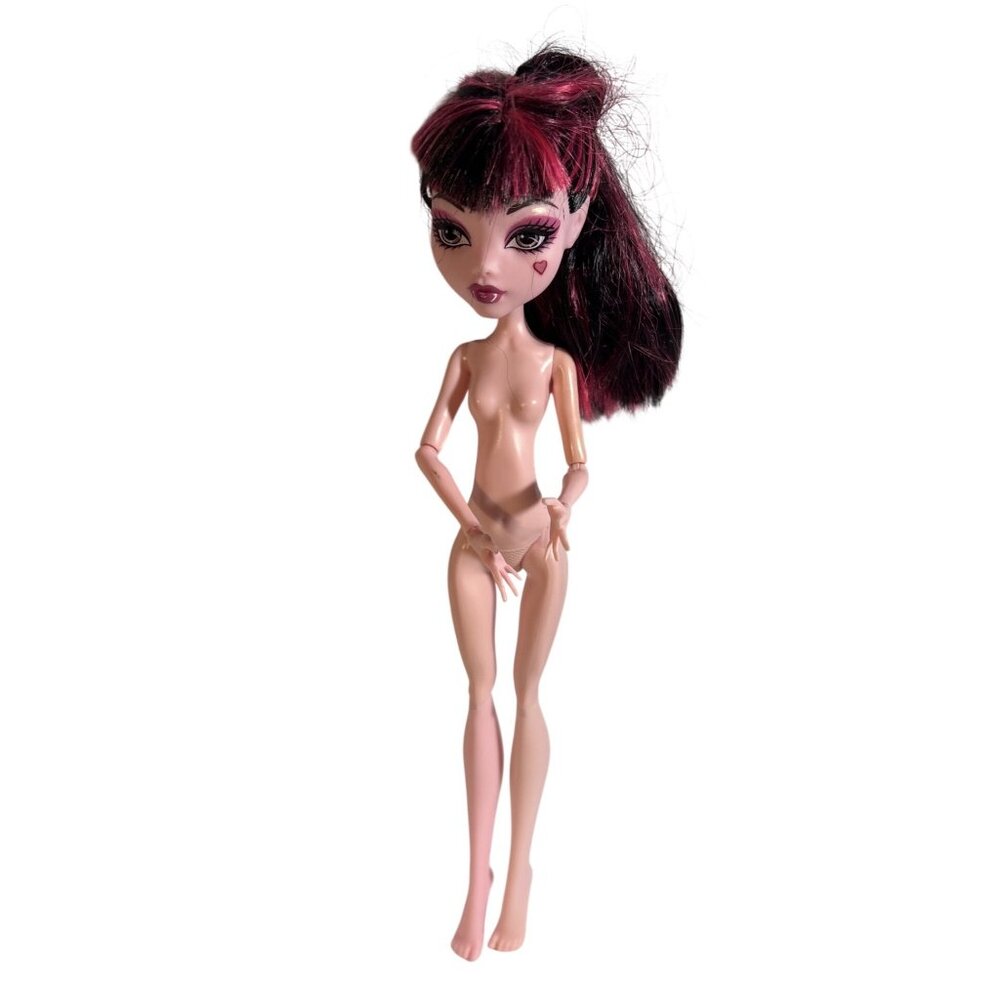 Monster High Doll Skull Shores Draculaura Nude